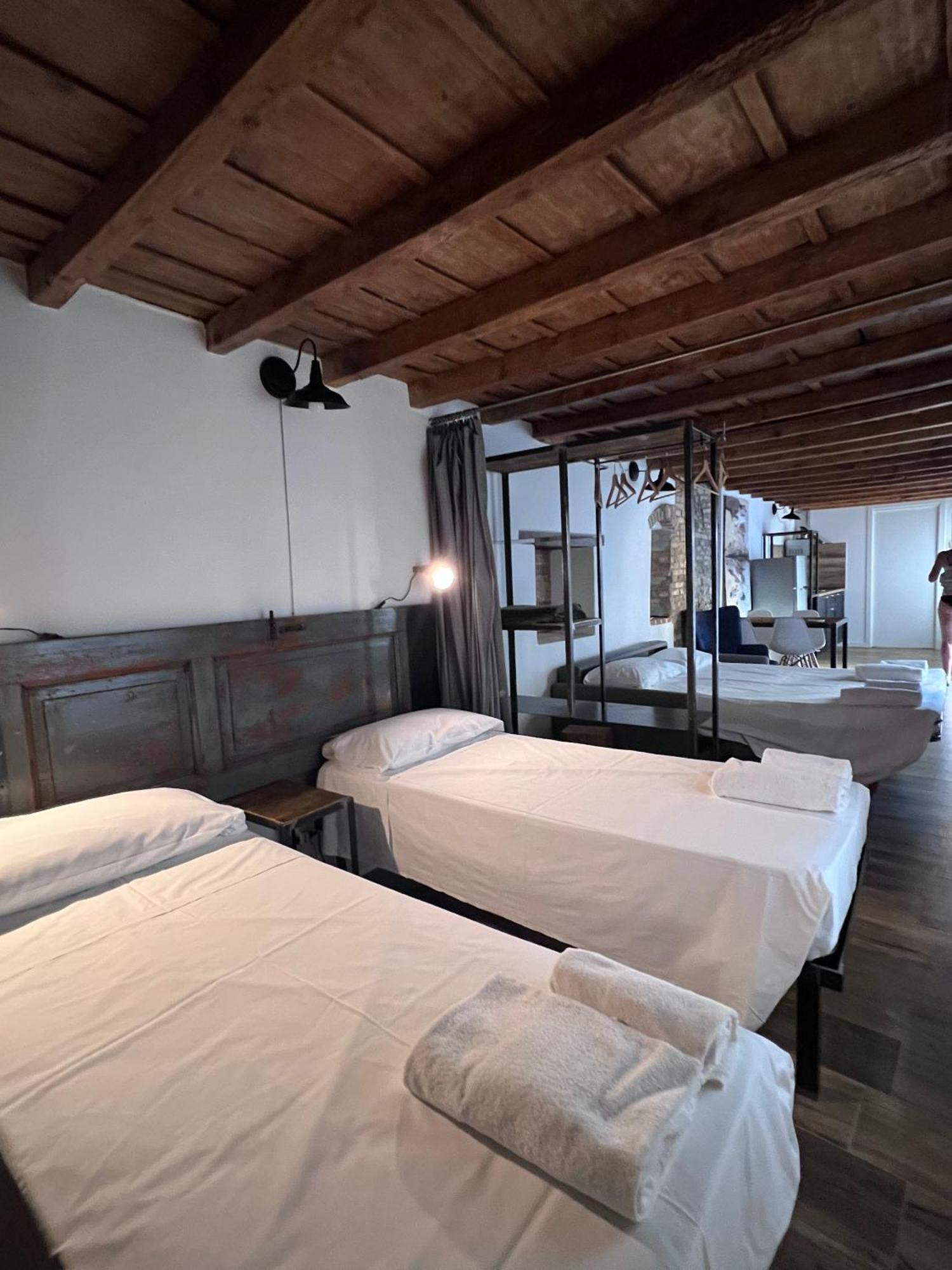 Apartamento Borgovivo Il Tuo Loft In Centro Citta Bérgamo Exterior foto